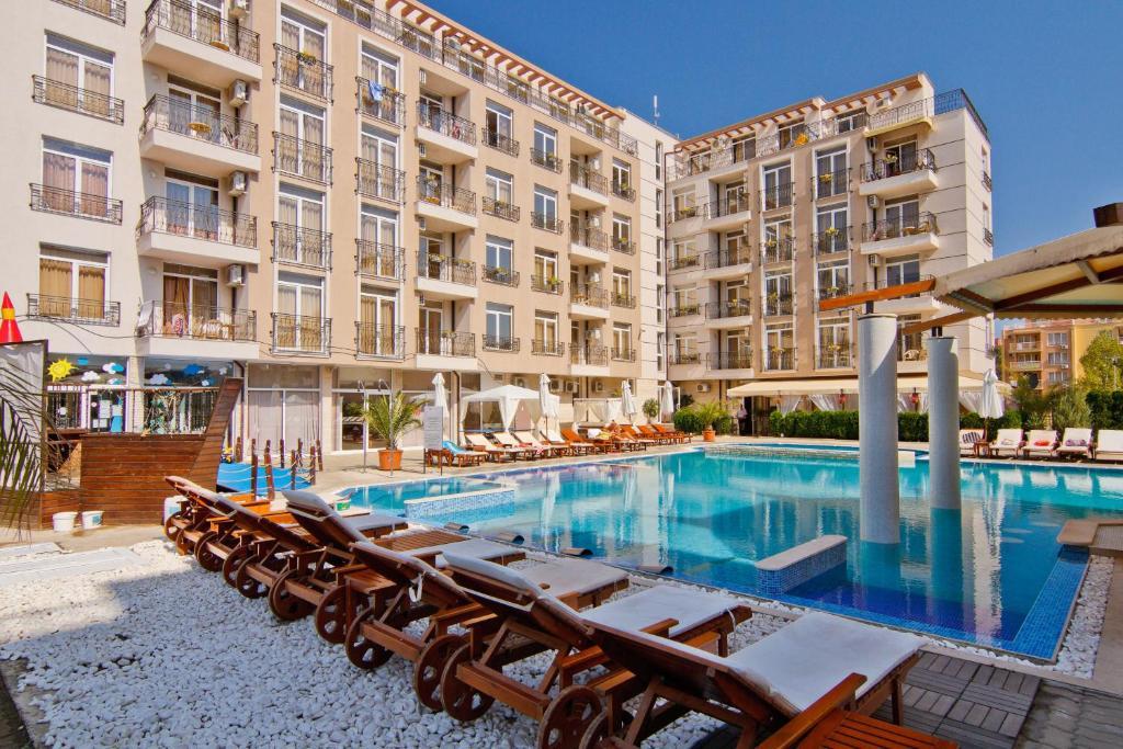 Menada Dawn Park Apartment Sunny Beach Dış mekan fotoğraf